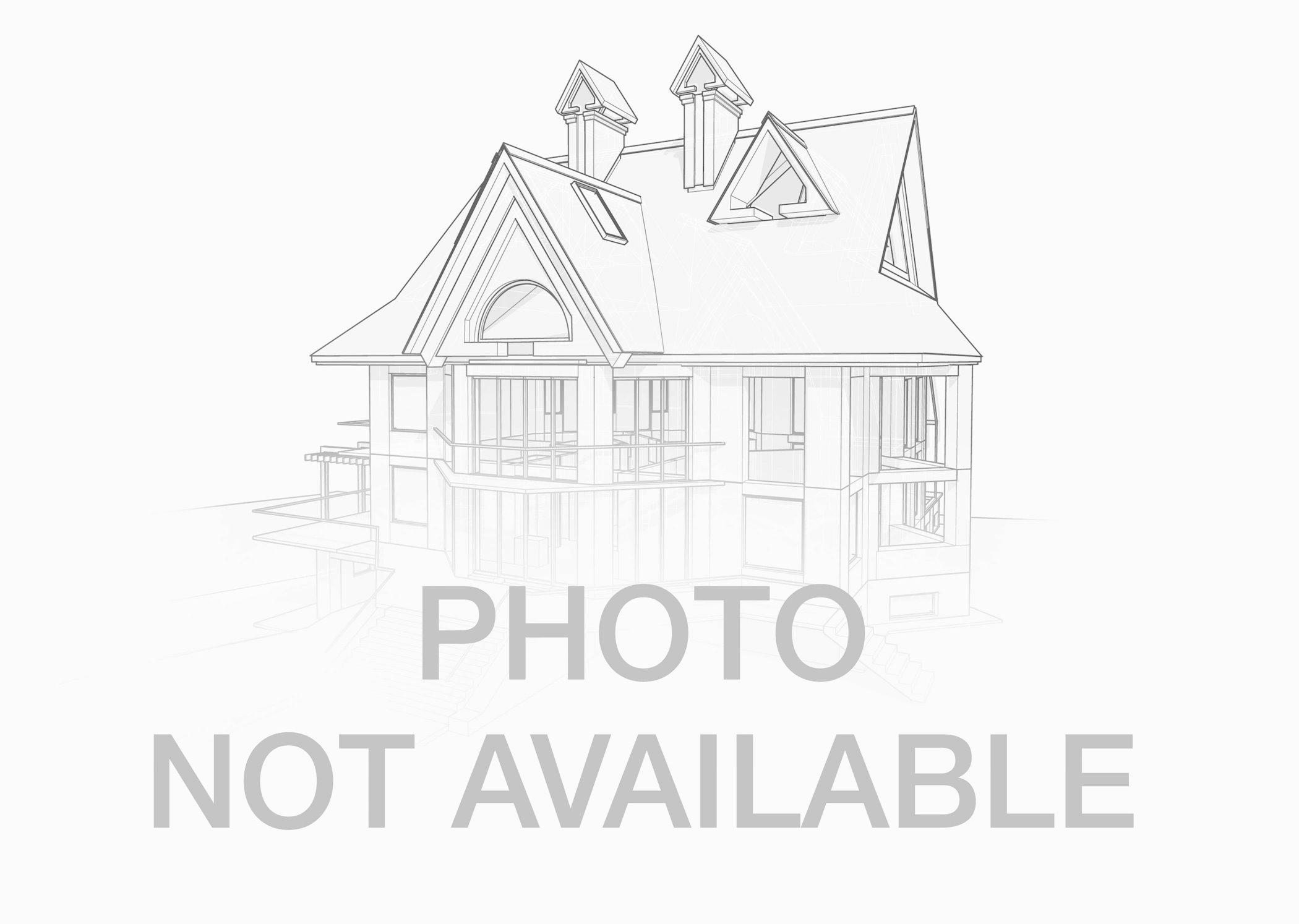 6185 Pinewood Court 